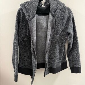 GAP Black and White Patterned Hoodie